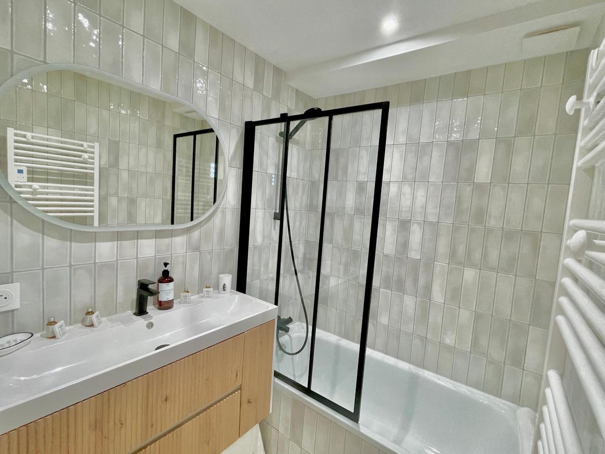 Apartment Splendide De Charme Avec Patio, Parking Et A 3 Minutes *